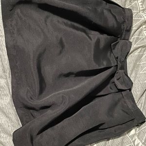 Skirt with bow